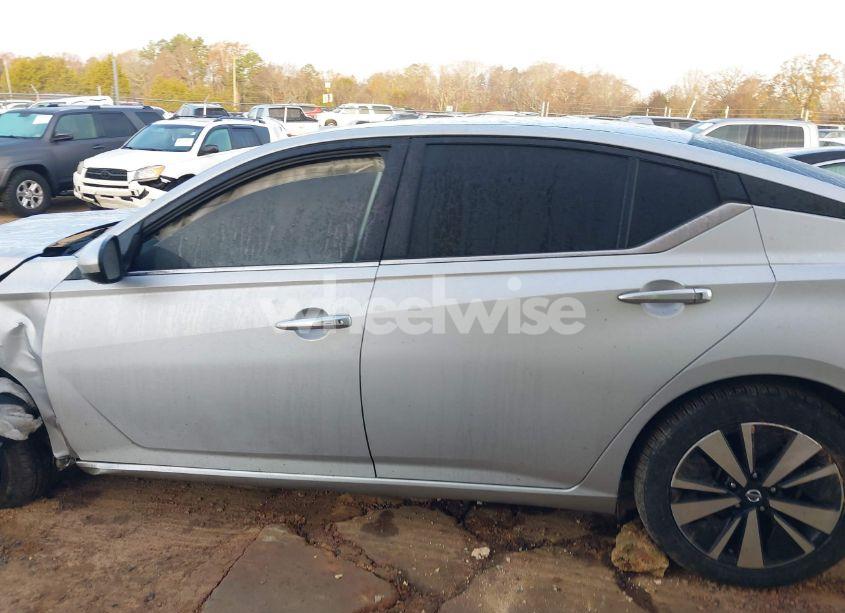 Photo 13 of 2022 Nissan Altima SV INTELLIGENT AWD (VIN 1N4BL4DW7NN366270)