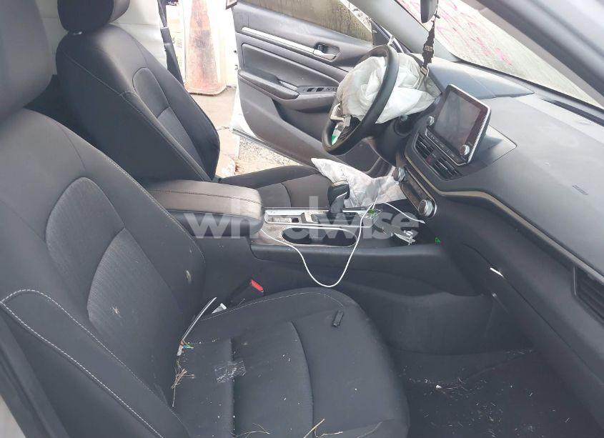 Photo 5 of 2022 Nissan Altima SV INTELLIGENT AWD (VIN 1N4BL4DW7NN366270)