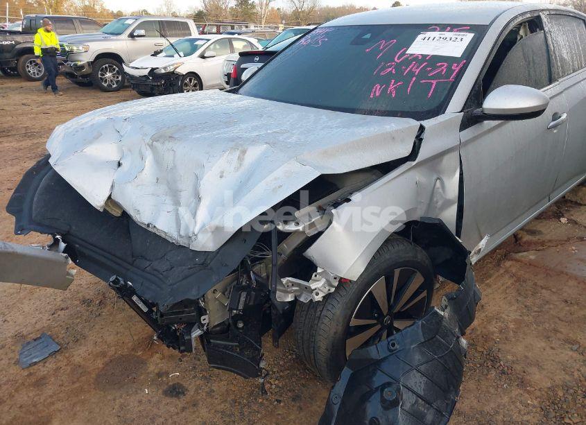 Photo 6 of 2022 Nissan Altima SV INTELLIGENT AWD (VIN 1N4BL4DW7NN366270)