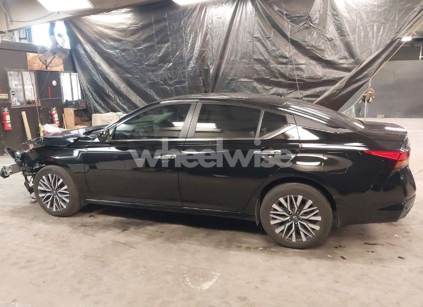 Photo 14 of 2023 Nissan Altima SV INTELLIGENT AWD (VIN 1N4BL4DW7PN398803)