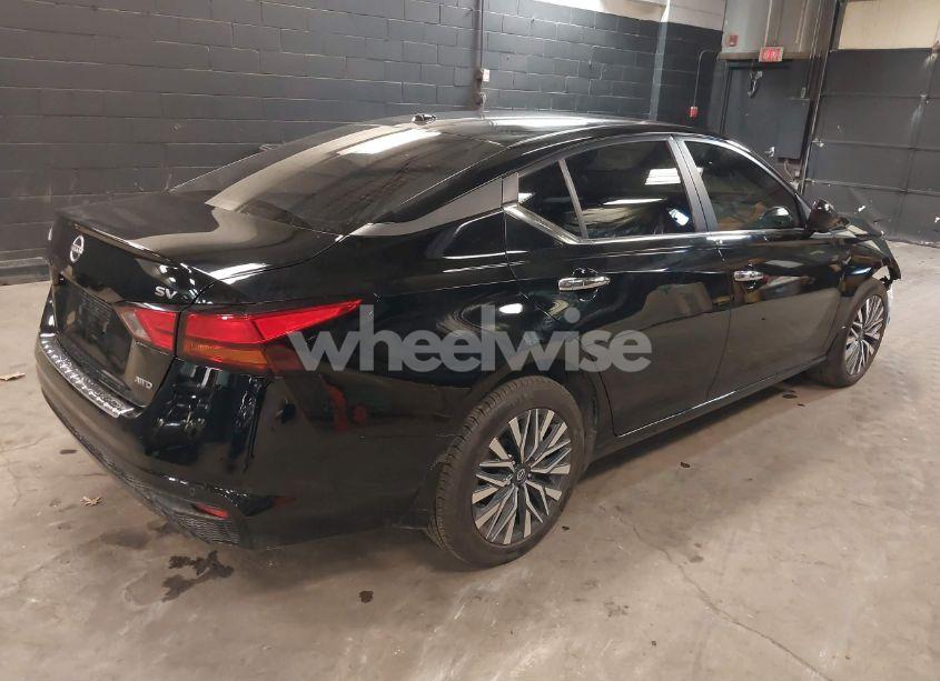 Photo 4 of 2023 Nissan Altima SV INTELLIGENT AWD (VIN 1N4BL4DW7PN398803)