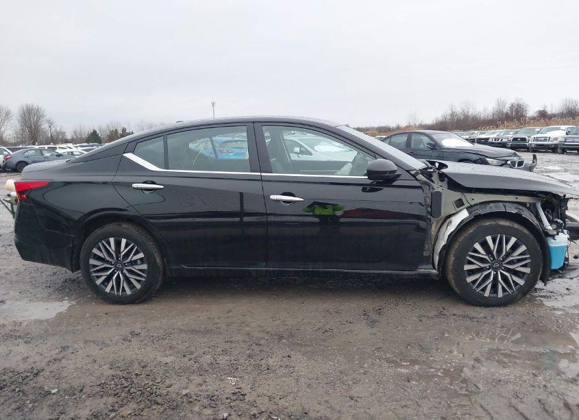 Photo 13 of 2023 Nissan Altima SV INTELLIGENT AWD (VIN 1N4BL4DW7PN402333)