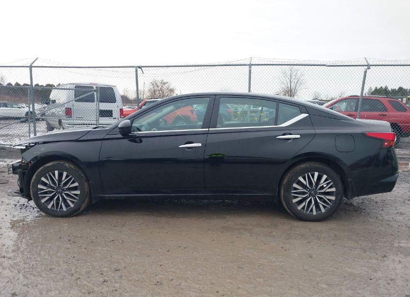 Photo 14 of 2023 Nissan Altima SV INTELLIGENT AWD (VIN 1N4BL4DW7PN402333)