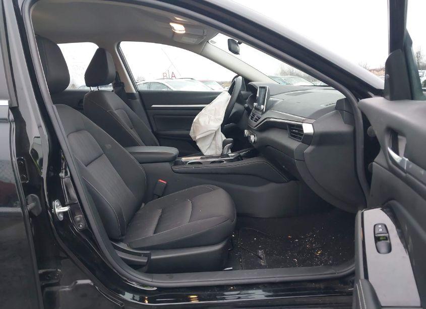 Photo 5 of 2023 Nissan Altima SV INTELLIGENT AWD (VIN 1N4BL4DW7PN402333)