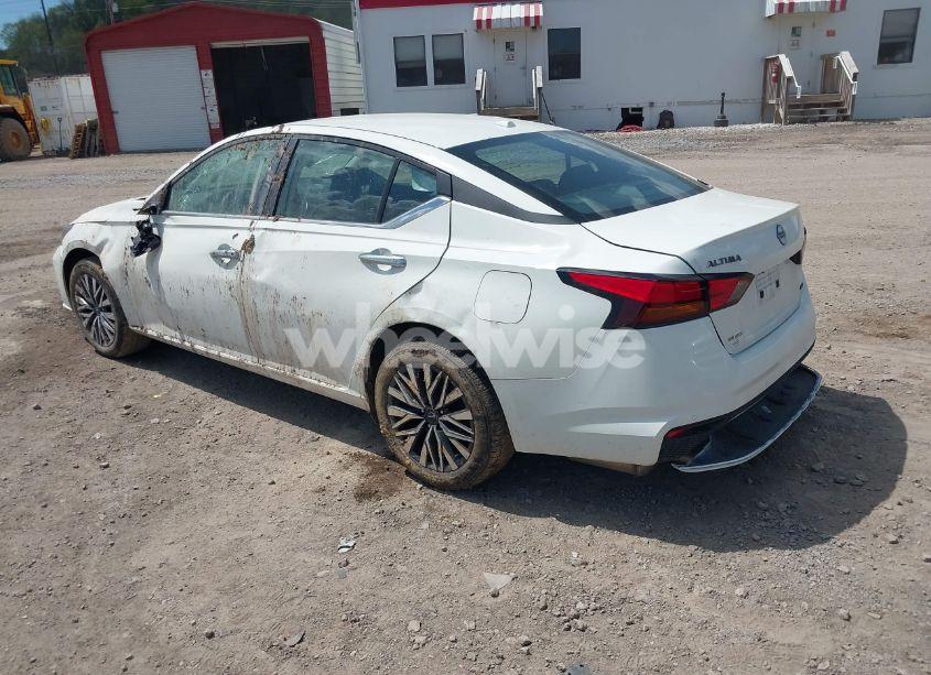 Photo 3 of 2025 Nissan Altima SV AWD (VIN 1N4BL4DW7SN331188)