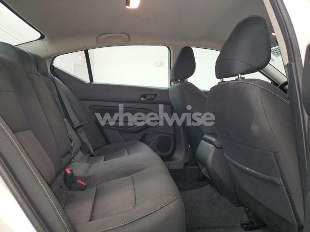 Photo 3 of 2025 NISSAN ALTIMA SV (VIN 1N4BL4DW7SN374056)