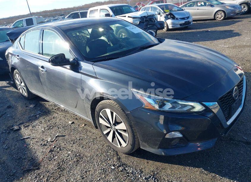 2019 Nissan Altima 2.5 SV (VIN 1N4BL4DW8KC134199) main photo