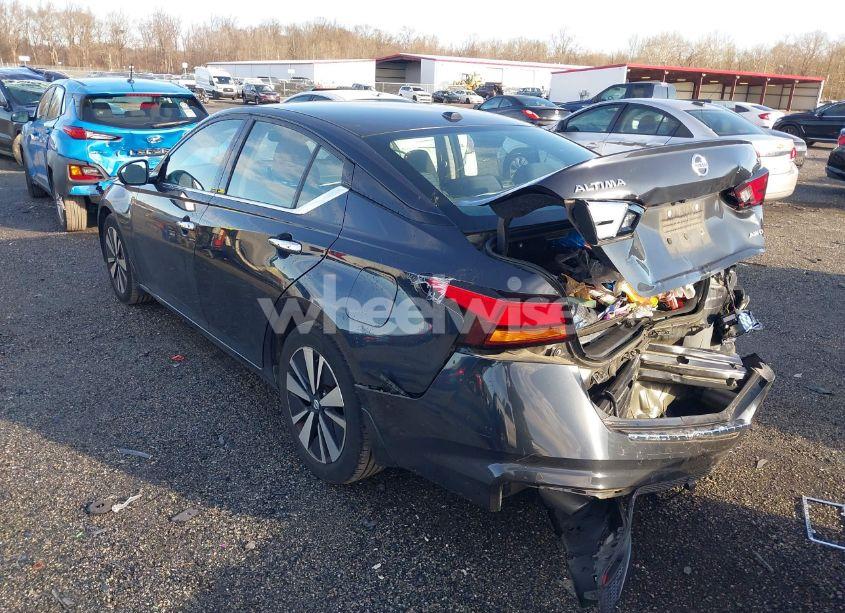 Photo 3 of 2019 Nissan Altima 2.5 SV (VIN 1N4BL4DW8KC134199)