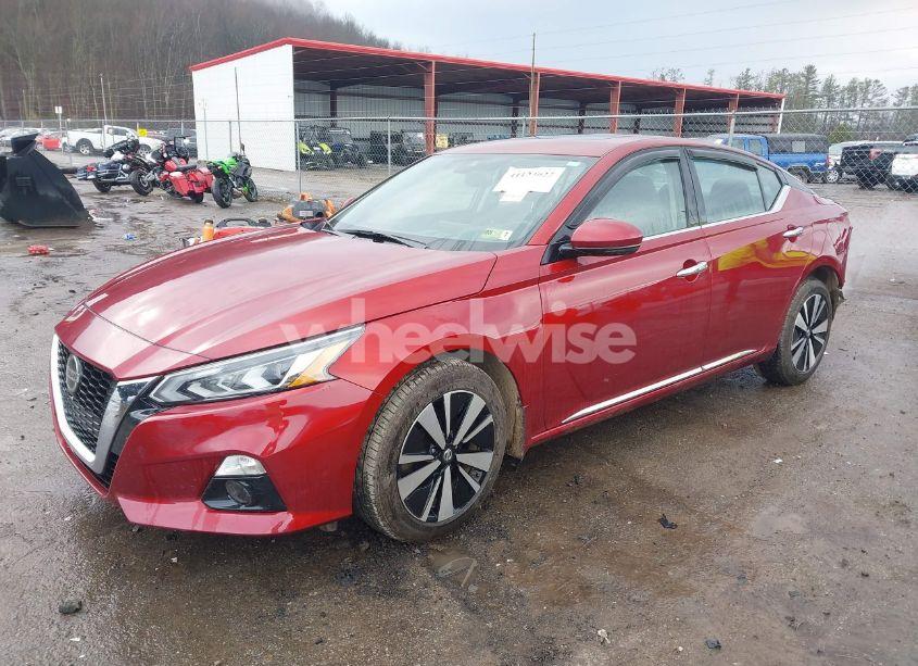 Photo 2 of 2020 Nissan Altima SV INTELLIGENT AWD (VIN 1N4BL4DW8LC230822)