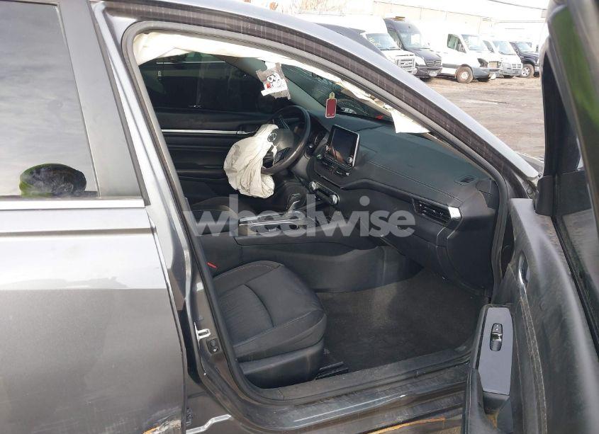 Photo 5 of 2022 Nissan Altima SV INTELLIGENT AWD (VIN 1N4BL4DW8NN340146)