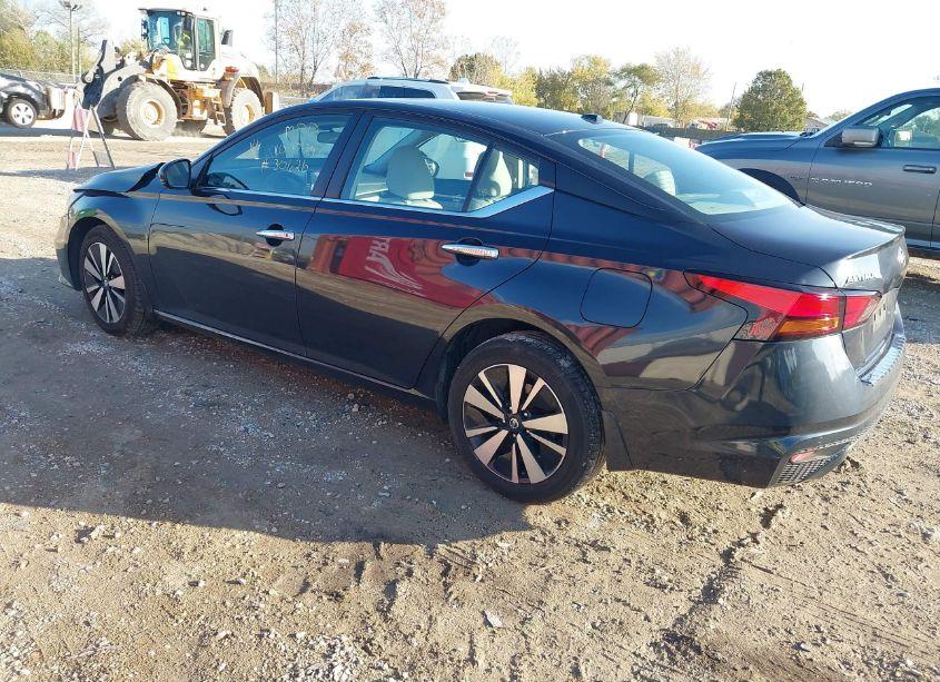 Photo 3 of 2022 Nissan Altima SV INTELLIGENT AWD (VIN 1N4BL4DW8NN358372)