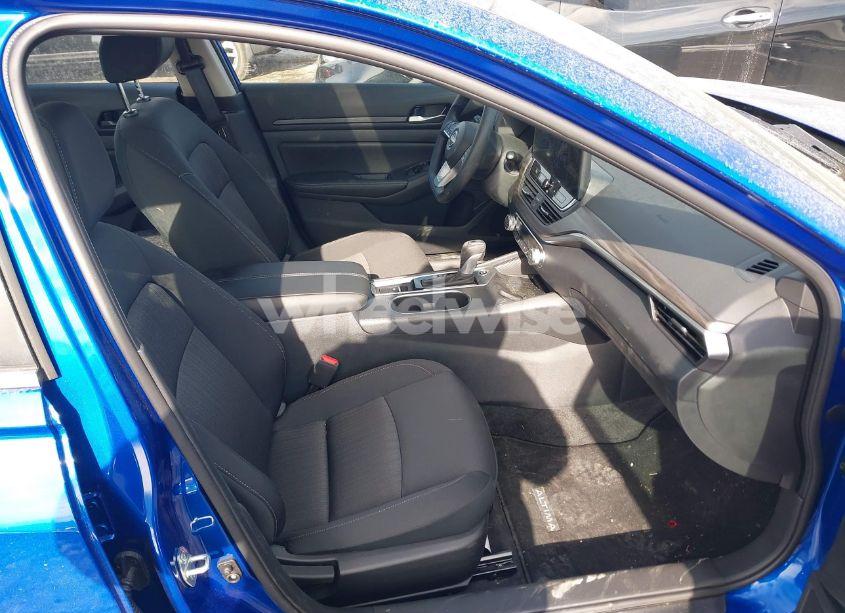 Photo 5 of 2025 Nissan Altima SV AWD (VIN 1N4BL4DW8SN336870)