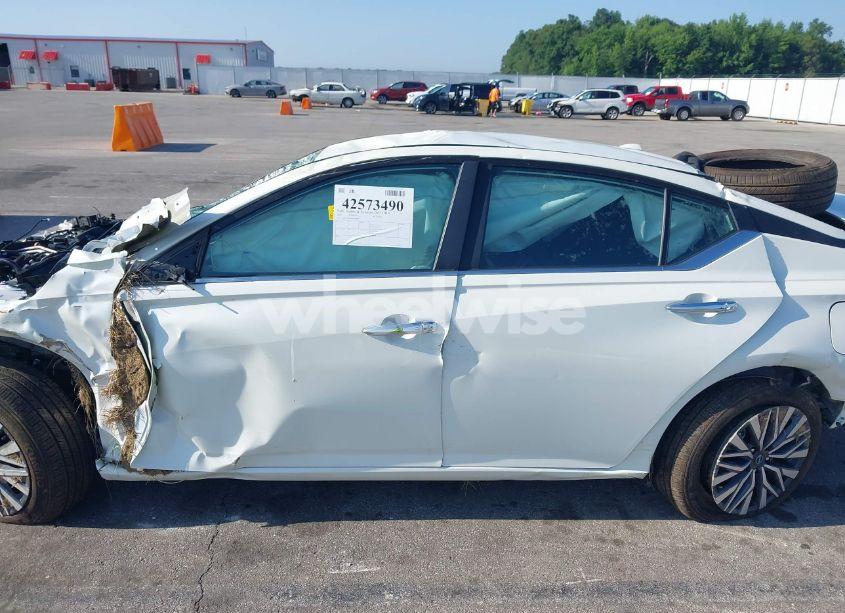 Photo 13 of 2025 Nissan Altima SV AWD (VIN 1N4BL4DW8SN362899)