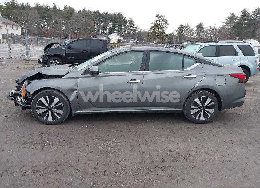 Photo 15 of 2019 Nissan Altima 2.5 SV (VIN 1N4BL4DW9KN304235)