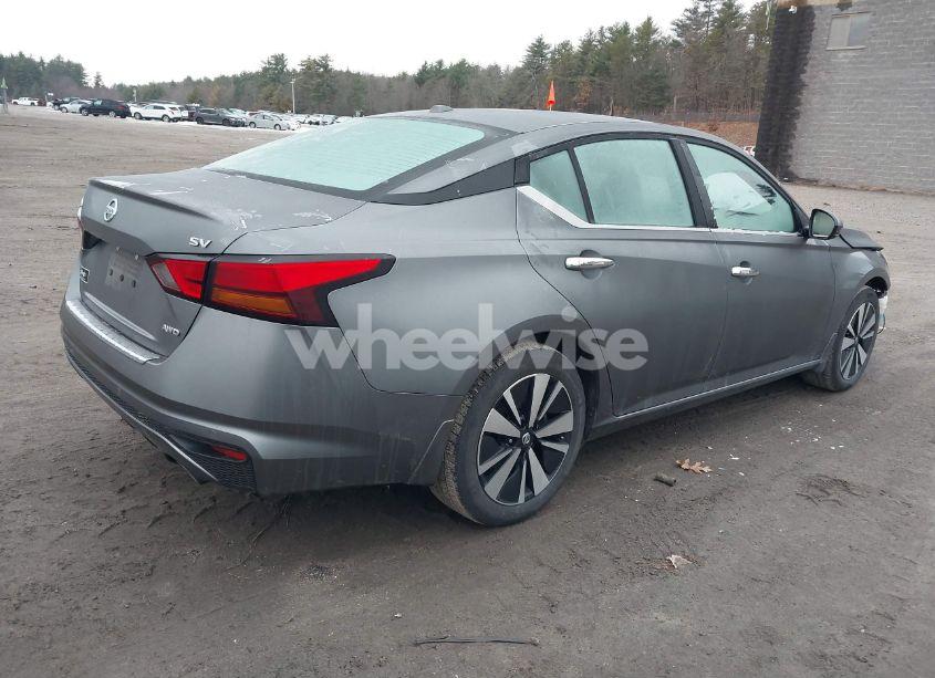 Photo 4 of 2019 Nissan Altima 2.5 SV (VIN 1N4BL4DW9KN304235)