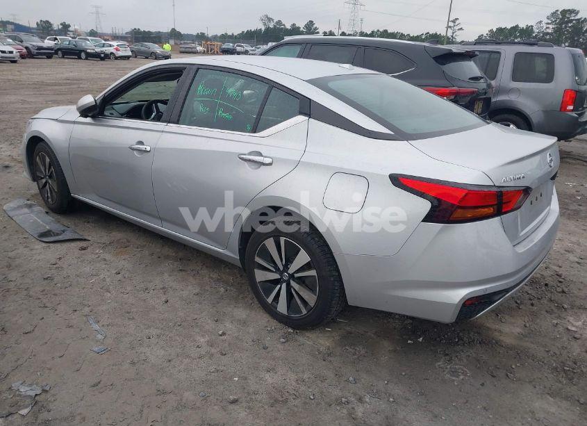 Photo 3 of 2021 Nissan Altima SV INTELLIGENT AWD (VIN 1N4BL4DW9MN314833)