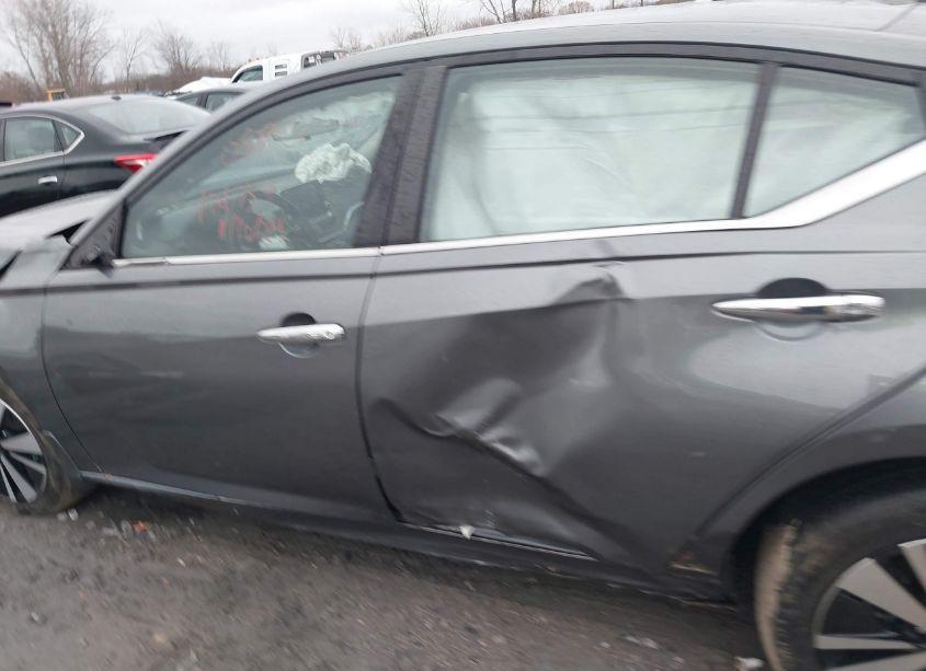 Photo 15 of 2021 Nissan Altima SV INTELLIGENT AWD (VIN 1N4BL4DW9MN375681)