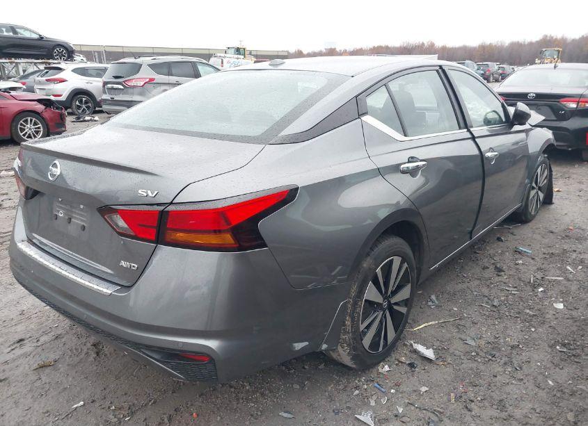 Photo 4 of 2021 Nissan Altima SV INTELLIGENT AWD (VIN 1N4BL4DW9MN375681)