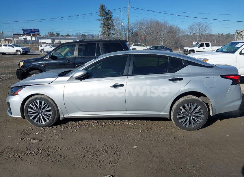 Photo 14 of 2023 Nissan Altima SV INTELLIGENT AWD (VIN 1N4BL4DW9PN305408)