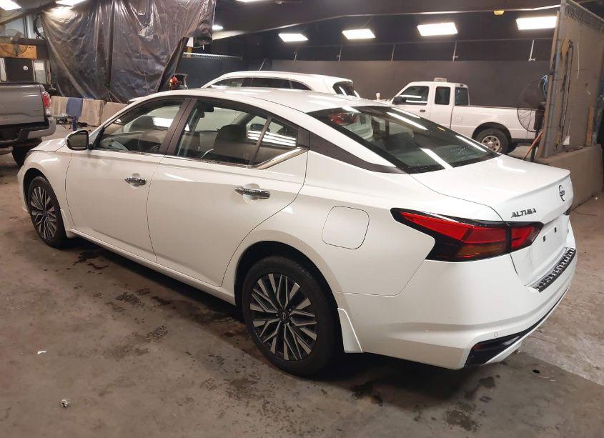 Photo 3 of 2023 Nissan Altima SV INTELLIGENT AWD (VIN 1N4BL4DW9PN395224)