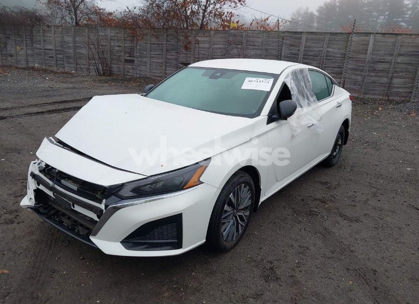 Photo 2 of 2024 Nissan Altima SV INTELLIGENT AWD (VIN 1N4BL4DW9RN401879)