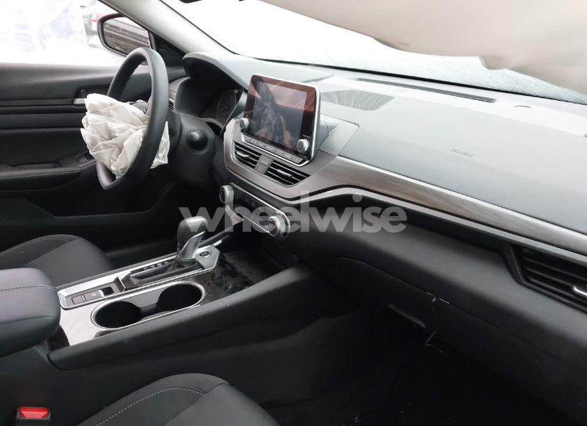 Photo 5 of 2024 Nissan Altima SV INTELLIGENT AWD (VIN 1N4BL4DW9RN401879)