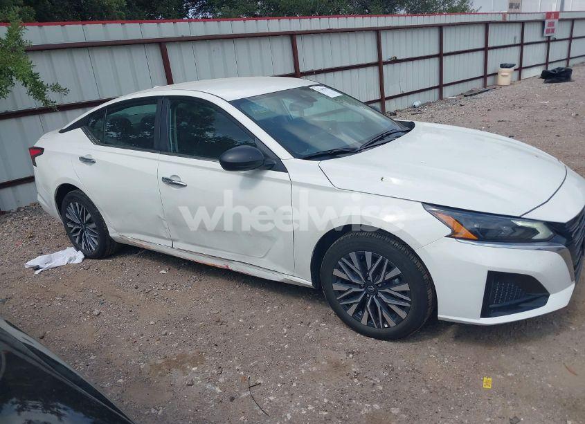 Photo 13 of 2025 Nissan Altima SV AWD (VIN 1N4BL4DW9SN338143)