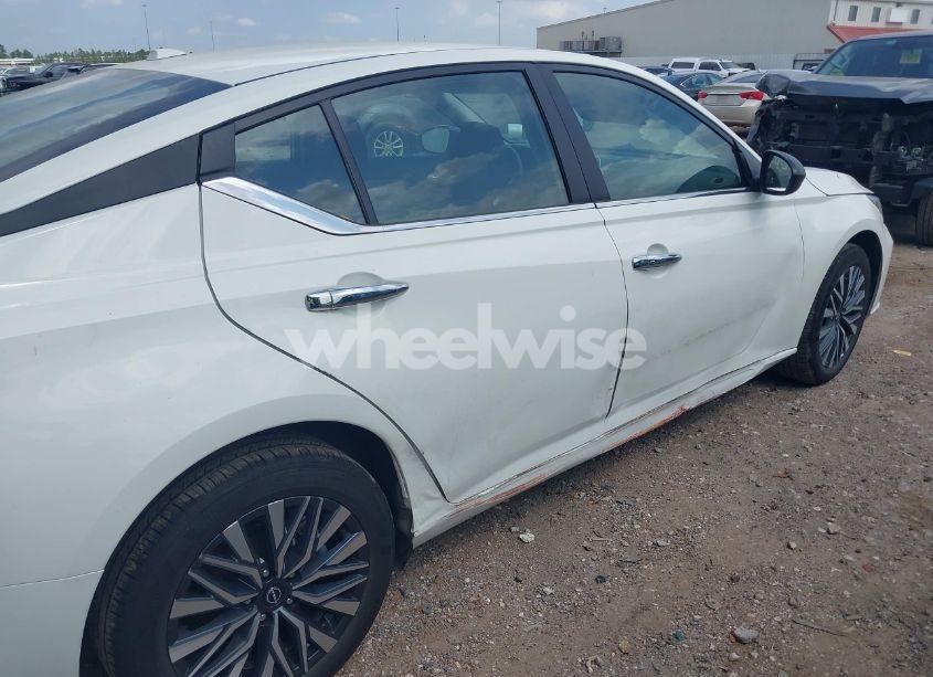 Photo 17 of 2025 Nissan Altima SV AWD (VIN 1N4BL4DW9SN338143)