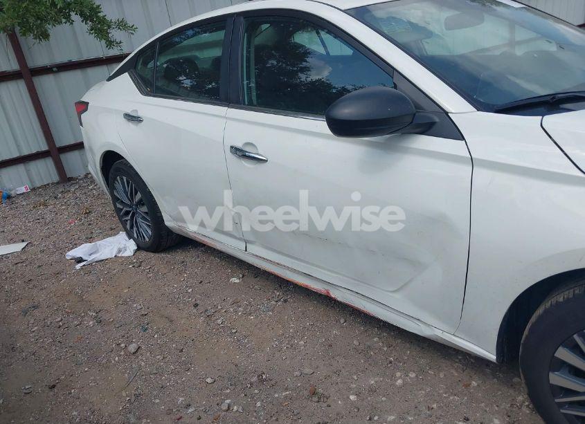 Photo 6 of 2025 Nissan Altima SV AWD (VIN 1N4BL4DW9SN338143)