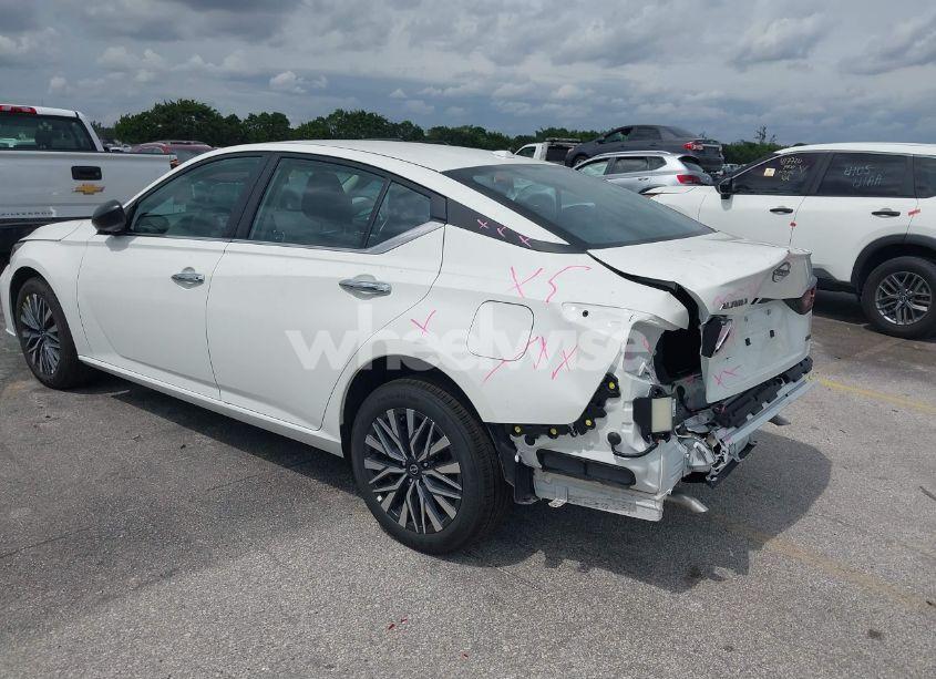 Photo 3 of 2025 Nissan Altima SV AWD (VIN 1N4BL4DW9SN354116)