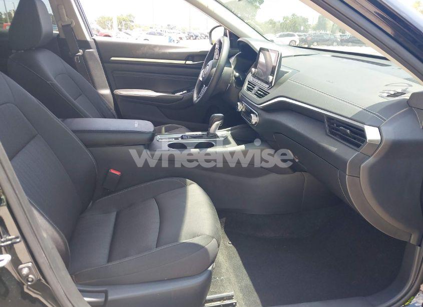 Photo 5 of 2019 Nissan Altima 2.5 SV (VIN 1N4BL4DWXKC194615)