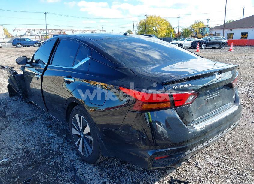 Photo 3 of 2019 Nissan Altima 2.5 SV (VIN 1N4BL4DWXKC250617)