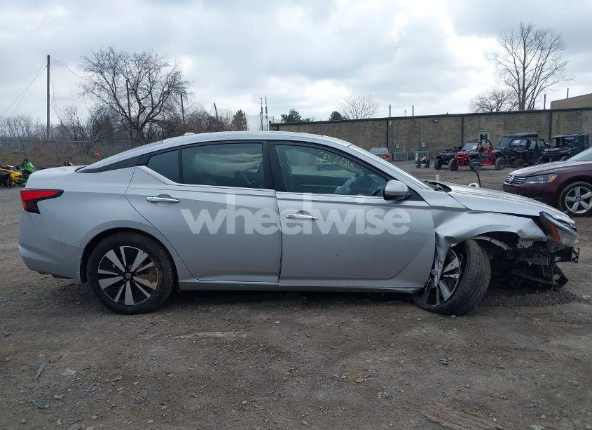 Photo 14 of 2021 Nissan Altima SV INTELLIGENT AWD (VIN 1N4BL4DWXMN303145)