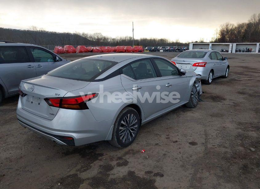 Photo 4 of 2024 Nissan Altima SV INTELLIGENT AWD (VIN 1N4BL4DWXRN302763)