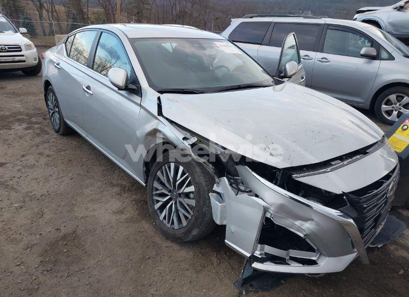 Photo 6 of 2024 Nissan Altima SV INTELLIGENT AWD (VIN 1N4BL4DWXRN302763)