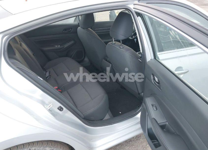 Photo 8 of 2024 Nissan Altima SV INTELLIGENT AWD (VIN 1N4BL4DWXRN302763)