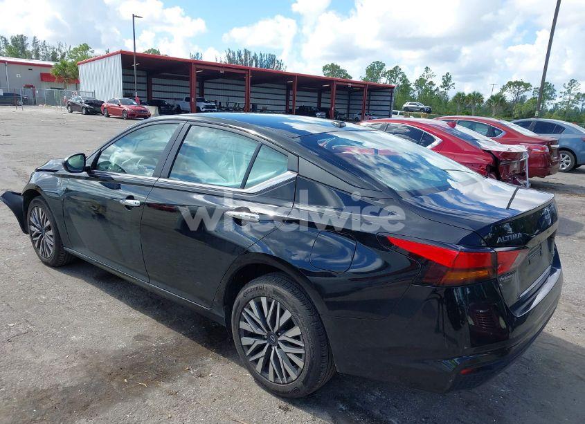 Photo 3 of 2024 Nissan Altima SV INTELLIGENT AWD (VIN 1N4BL4DWXRN366298)