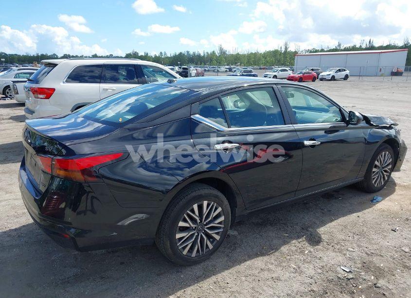 Photo 4 of 2024 Nissan Altima SV INTELLIGENT AWD (VIN 1N4BL4DWXRN366298)