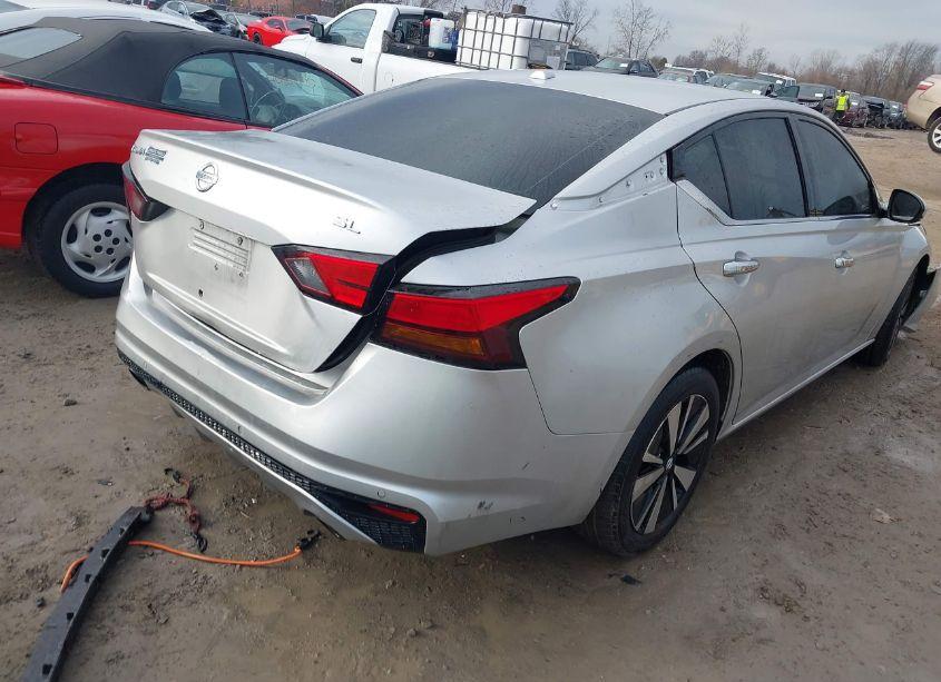 Photo 4 of 2020 Nissan Altima SL FWD (VIN 1N4BL4EV0LC133846)
