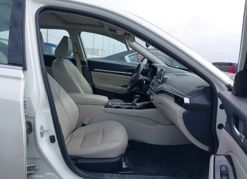 Photo 5 of 2022 Nissan Altima SL FWD (VIN 1N4BL4EV0NN406839)