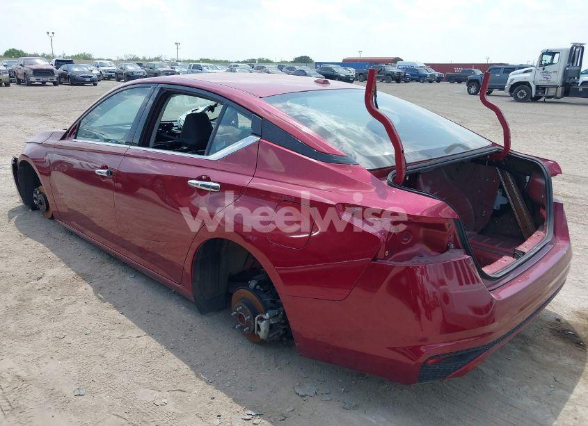 Photo 3 of 2023 Nissan Altima SL FWD (VIN 1N4BL4EV0PN344054)