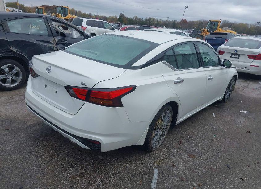 Photo 4 of 2024 Nissan Altima SL FWD (VIN 1N4BL4EV0RN343005)