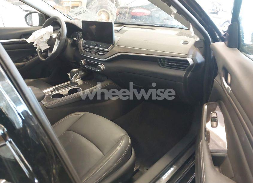 Photo 5 of 2024 Nissan Altima SL FWD (VIN 1N4BL4EV0RN366316)