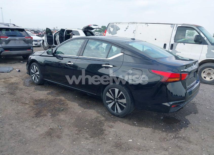 Photo 3 of 2019 Nissan Altima 2.5 SL (VIN 1N4BL4EV1KC113619)