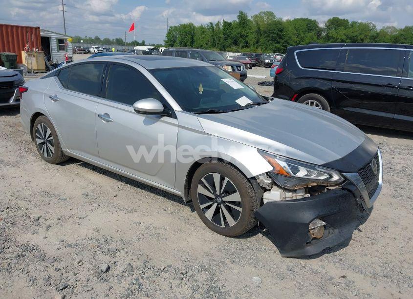 2019 Nissan Altima 2.5 SL (VIN 1N4BL4EV1KC125818) main photo
