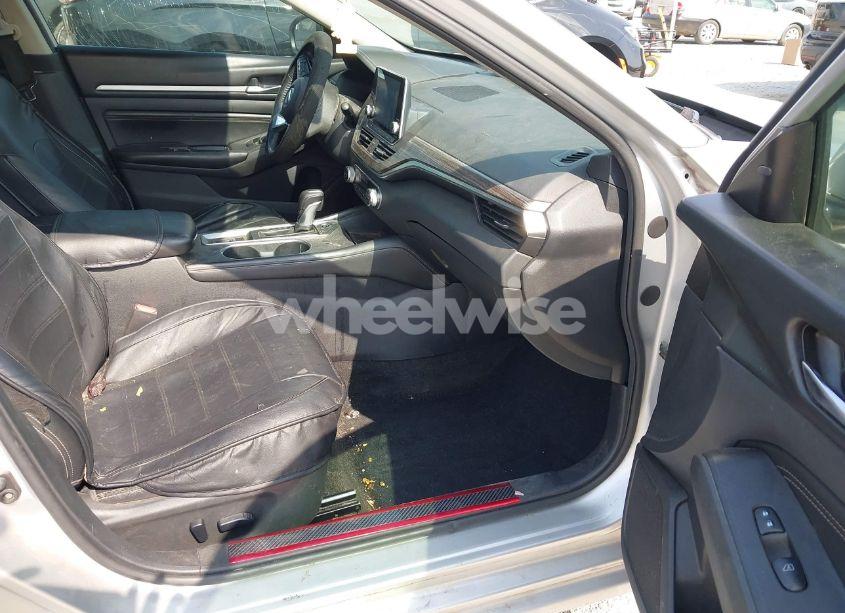 Photo 5 of 2019 Nissan Altima 2.5 SL (VIN 1N4BL4EV1KC125818)