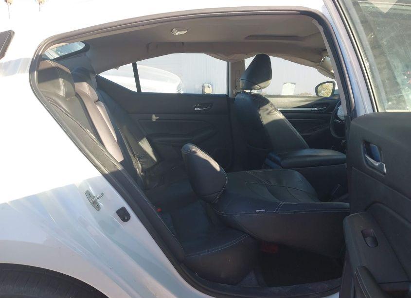 Photo 8 of 2019 Nissan Altima 2.5 SL (VIN 1N4BL4EV1KC128363)