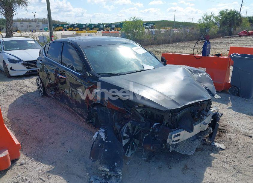 2019 Nissan Altima 2.5 SL (VIN 1N4BL4EV1KC181239) main photo
