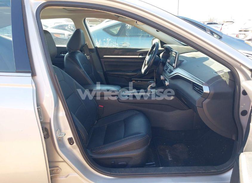 Photo 5 of 2019 Nissan Altima 2.5 SL (VIN 1N4BL4EV1KN311105)