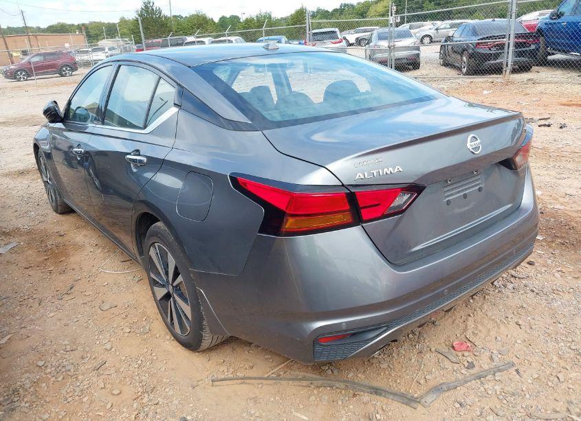 Photo 3 of 2020 Nissan Altima SL FWD (VIN 1N4BL4EV1LC100368)